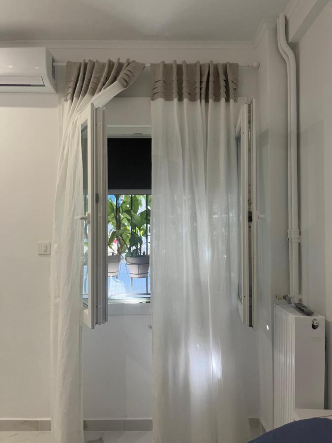 White Apartment Атина Екстериор снимка