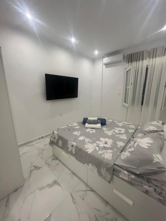 White Apartment Атина Екстериор снимка