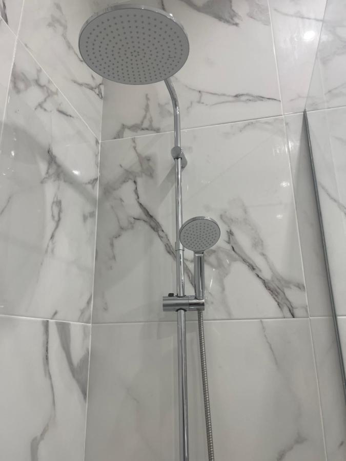 White Apartment Атина Екстериор снимка