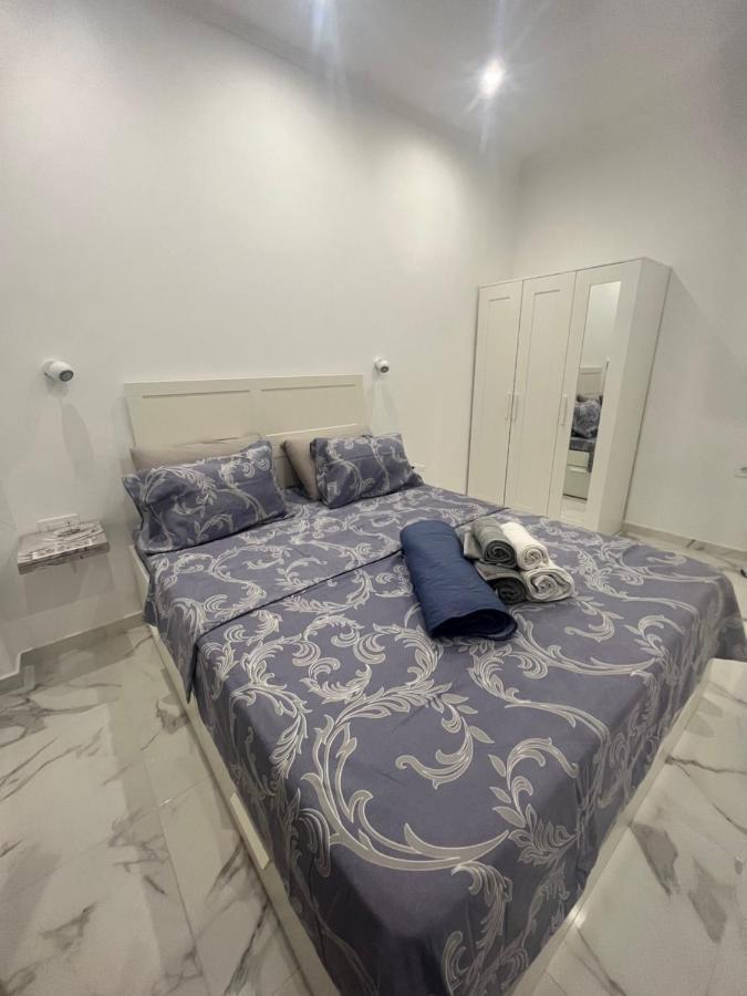 White Apartment Атина Екстериор снимка