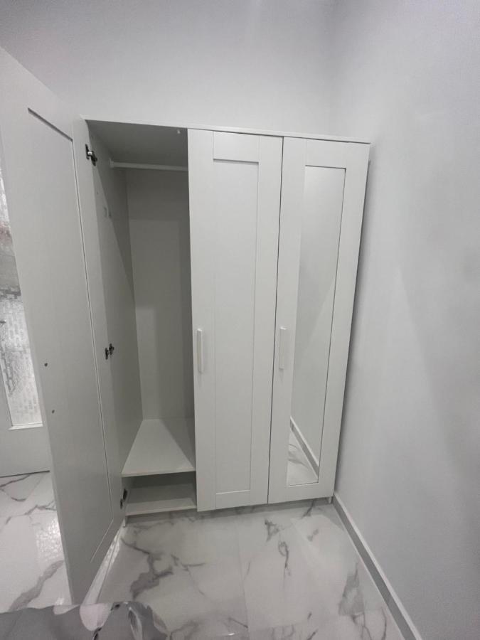 White Apartment Атина Екстериор снимка