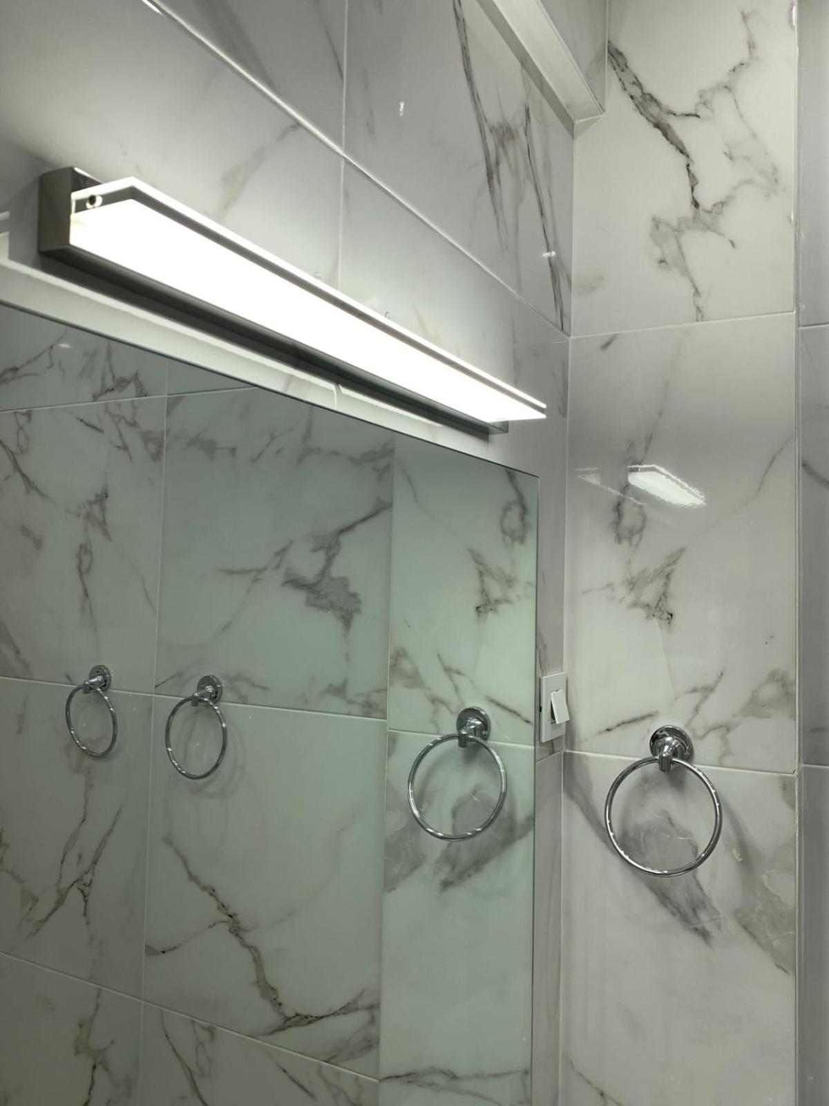 White Apartment Атина Екстериор снимка
